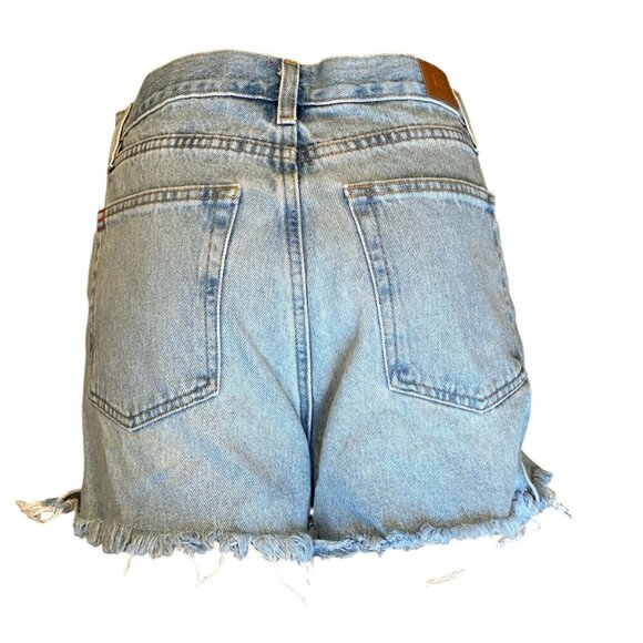 BDG Urban Outfitters Girlfriend High Rise Jean Shorts Sz 30 Light Wash 93V - Picture 5 of 9